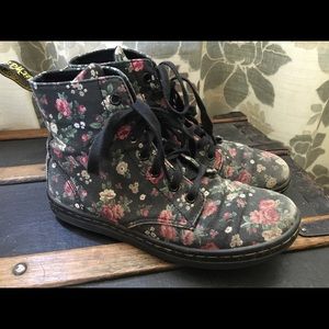 Dr Martens floral Hackney boots